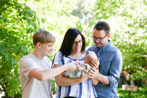 Outdoor Newborn Photo Shoots During Covid-19, Maisi Julian Photography