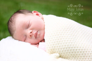 Outdoor Newborn Photo Shoots During Covid-19, Maisi Julian Photography