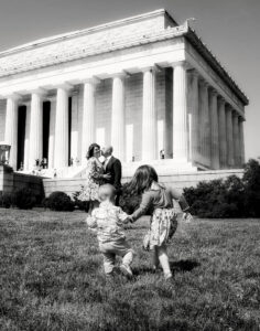 Family Photo Session at The Lincoln Memorial, Maisi Julian Photography
